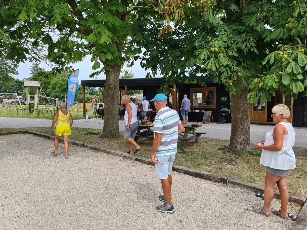 Chalet 579 Op Recreatiepark De Wielen Sint Maarten Eksteriør billede